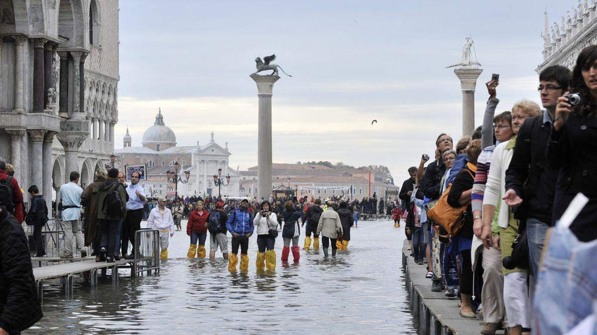 Venedig plant System zum Schutz der Markuskirche vor Hochwasser