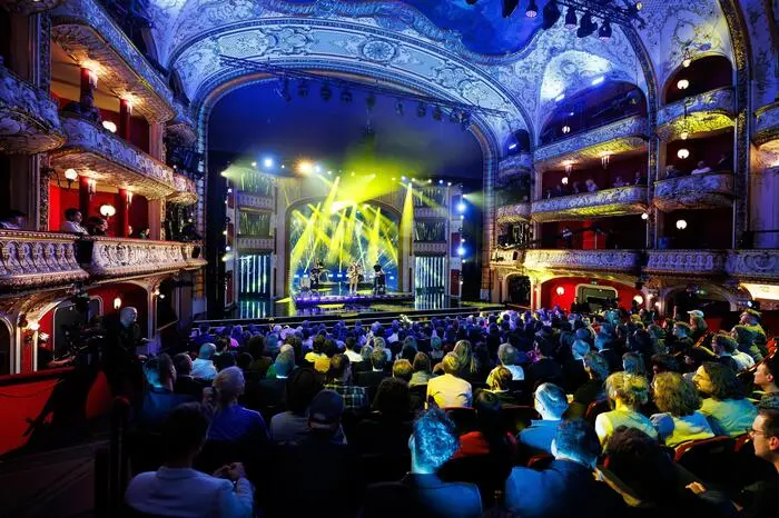 Das Volkstheater bot einmal mehr den passenden Rahmen