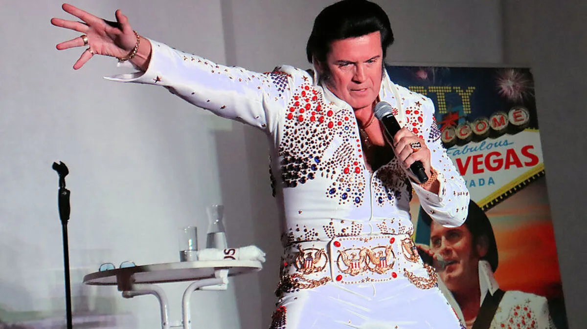 "Rusty" begeisterte als Elvis