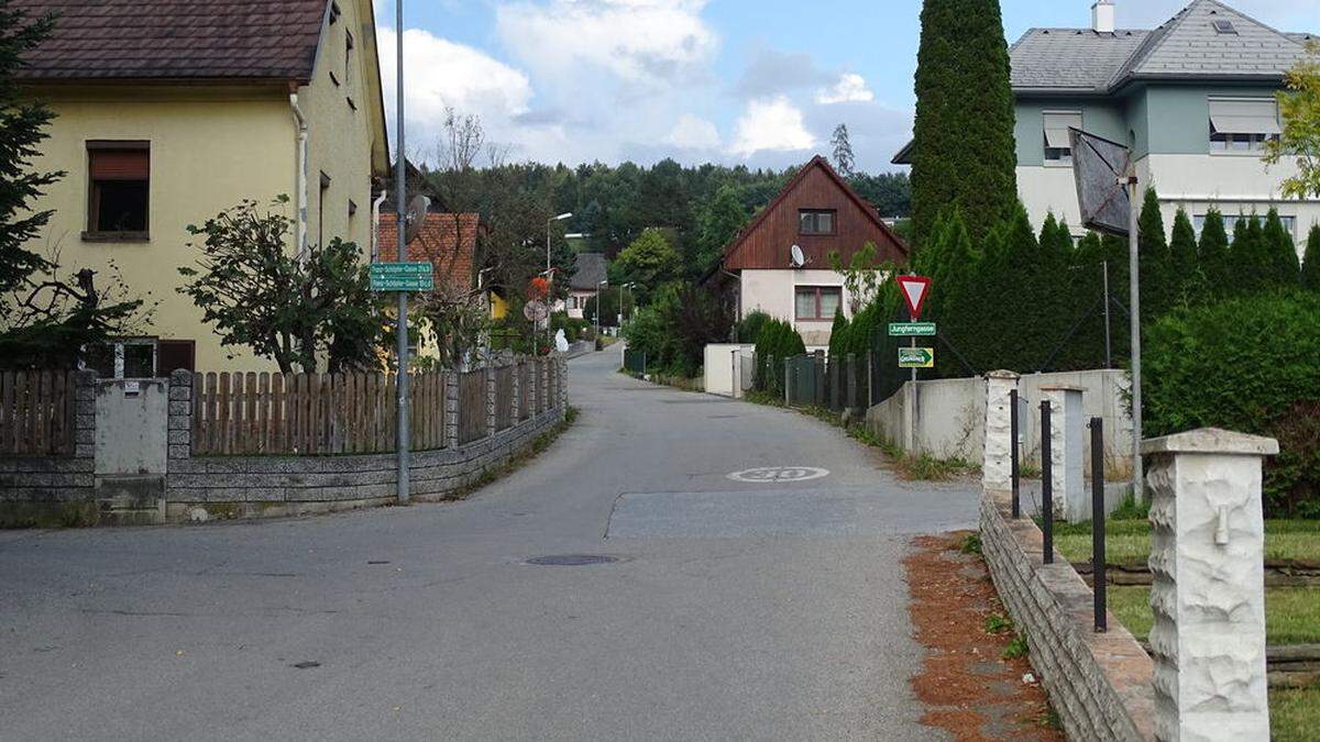 In dieser Straße kommt es immer wieder zu brenzligen Situationen