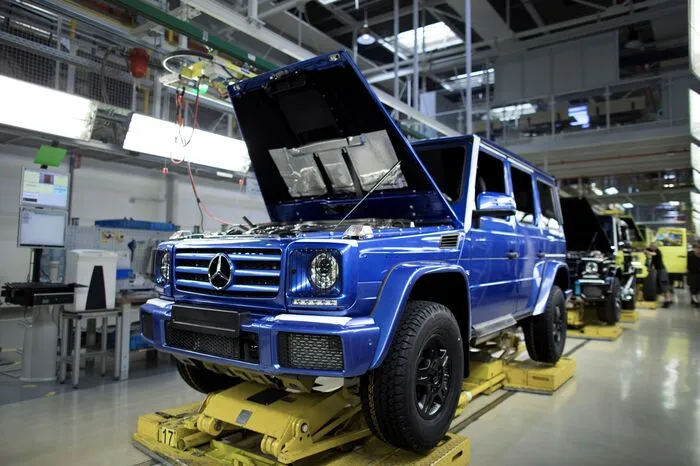 Heute ist das Auto erfolgreicher denn je. 300.000 produzierte G-Klassen sind ein beeindruckender Meilenstein.