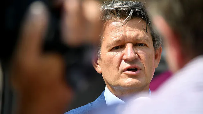 Brandstätter tritt auf Platz zwei der pinken Liste an
