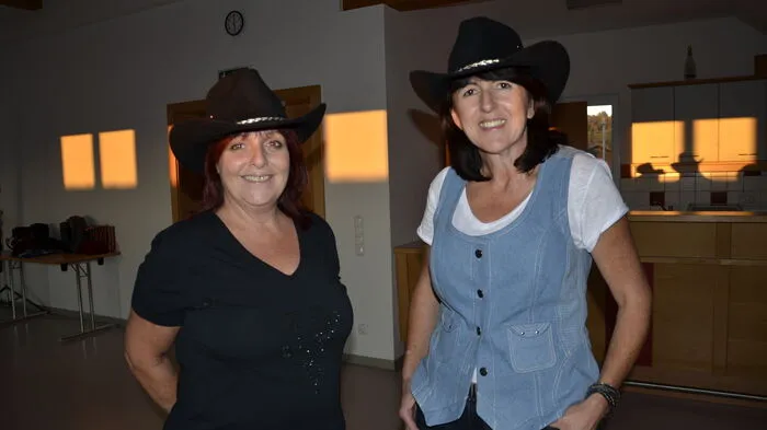 Jede Woche treffen sich die Styrian Magic Liner zum gemeinsamen Tanztraining im Rüsthaus in Neudorf ob Wildon.