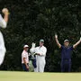 Jon Rahm (rechts) jubelte über sein unglaubliches Hole-in-One
