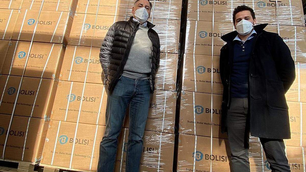 August Fuchs und Patrick Kühner, von Medovis Healthcare in Deutschlandsberg, vertreiben Millionen FFP2-Masken unter anderem an die österreichischen Krankenhäuser