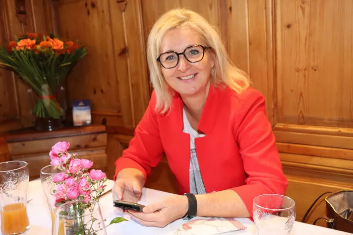 Bitte klicken Sie sich durch die Bilder!