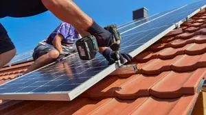 In Bezug auf Einspeisegebühren für PV-Anlagen wurde der ursprüngliche Entwurf des Gesetzes entschärft