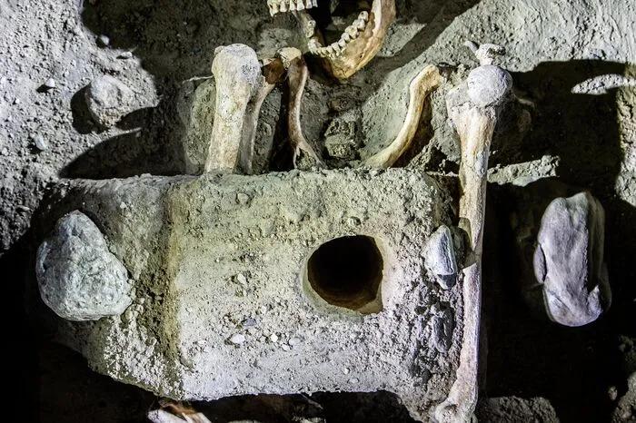 Als Wiedergänger fürchtete man Hexen, Magier und soziale Außenseiter, aber auch Frauen, die bei der Geburt eines Kindes gestorben waren, und Menschen mit geistigen oder körperlichen Anomalien.