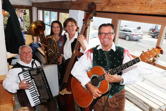 Die Ossiacher See Musikanten sorgten für Stimmung und gute Laune!