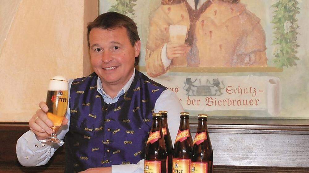Braumeister Raimund Linzer freut sich über Gold und Silber beim European Beer Star 