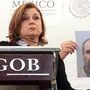 Staatsanwältin Arely Gomez mit einem Foto von "El Chapo"
