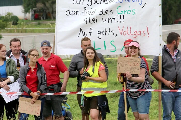 Übrigens: Den Sprung auf das oberste Stockerl schafften von 77 Teilnehmern Karin Fischer (LJ Niederösterreich), Stefan Zweimüller, Sandra Achleitner, Margit Steinmann, Johannes Großbichler sowie Florian Reithuber (alle LJ Oberösterreich). 