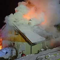 Dramatischer Rettungsseinsatz in Gröbming: Ein Einfamilienhaus stand in Vollbrand