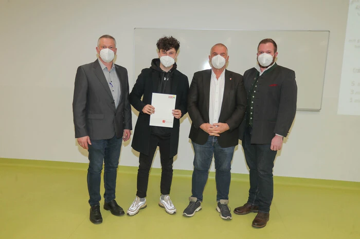 29 Lehrlinge legten die Prüfung erfolgreich ab.