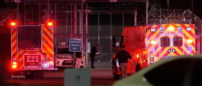 Die Justizvollzugsbehörde hat den Transport von Pike in ein Spital angeordnet