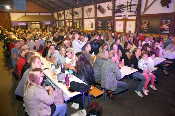 Beim rockigen Abend unter anderen gesehen: Bürgermeister Harald Jannach, Vizebürgermeister Rudi Egger, Fleischermeister Alfred Pfandl sowie die Rockfans Viktor „Vike“ Rogl, Wolfgang Rössler und Martin Radinger.