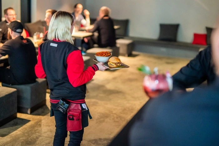 ... tischt man wie in der Klosterwiesgasse vor allem Burger-Variationen und Frühstück auf. Außerdem aber...