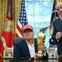 Gianni Infantino bei einem Besuch im Weißen Haus. US-Präsident Donald Trump bat den FIFA-Präsidenten um Überprüfung einer Sperre wegen einer Roten Karte
