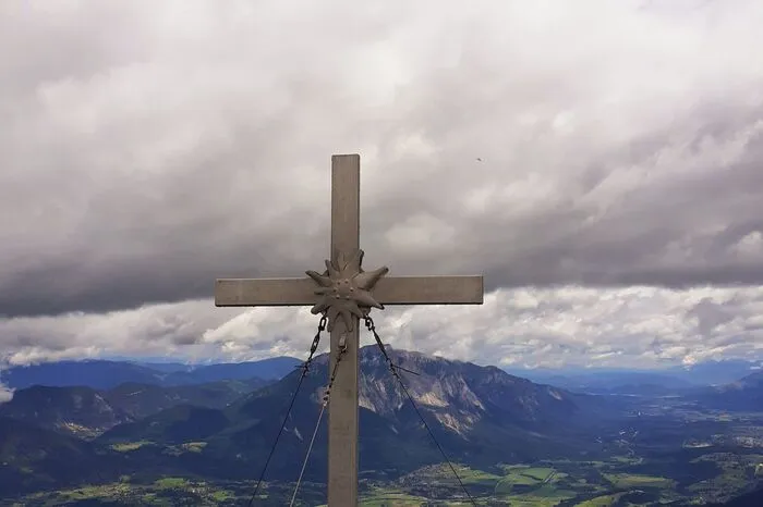 Blick vom Oisternig in Richtung Dobratsch
