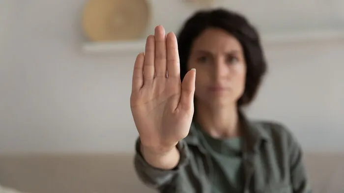 Die sogenannte juristische und psychosoziale Prozessbegleitung hilft Frauen, aus der Gewaltspirale auszubrechen