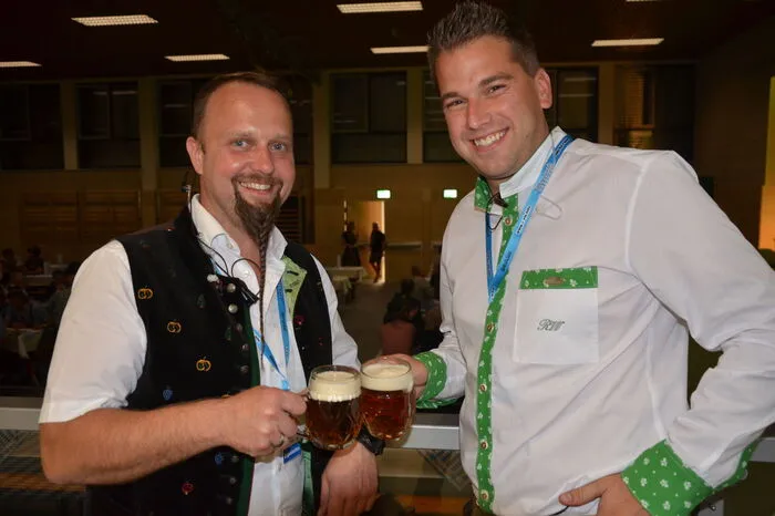 Dass „wir in Anger das auch können" waren sich die Organisatoren Roland Wurm (rechts) und Ronald Derler sicher.