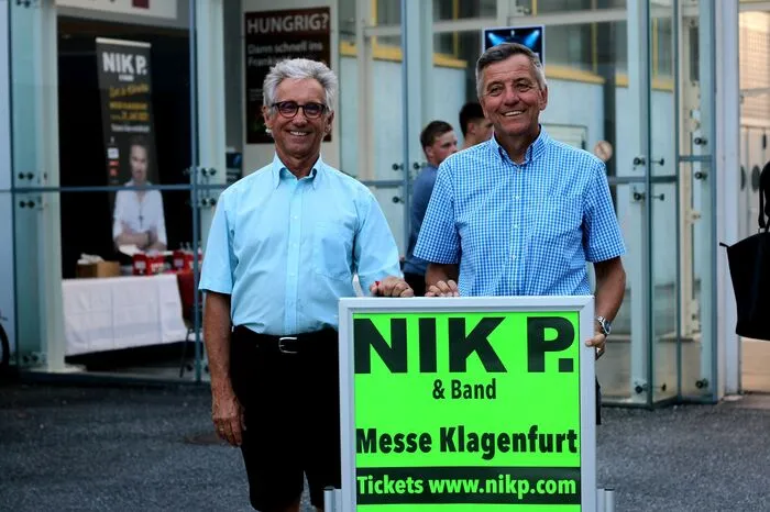 Peter Czell und Heinrich Braunecker feierten bei Nik P. ihren Pensionsantritt.