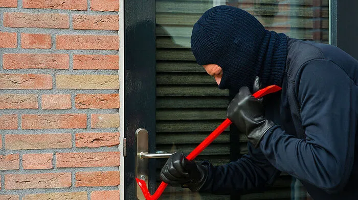 Drei junge Männer versuchten in ein Wohnhaus in der Weststeiermark einzubrechen (Sujet)