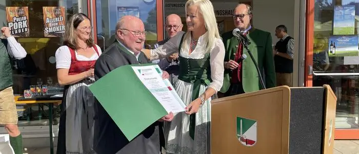 Karl Regula mit Sigrun Gruber bei der Eröffnung der Leistungsschau im Jahr 2022