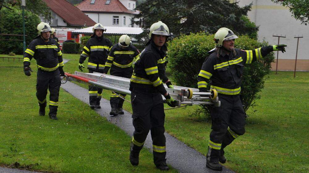 Feuerwehr Voitsberg rückte mit insgesamt 15 Kameraden aus