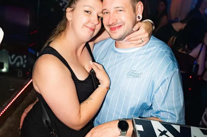 Zuerst startete die Party im Außenbereich der Disco