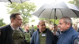 November 27, 2023, Kibbutz Kfar Aza, Israel: Israeli Prime Minister BENJAMIN NETANYAHU hosts ELON MUSK on the Gaza border showing him the horrors of the October 7th massacre at Kibbutz Kfar Aza and meeting with the Leibstein family where they heard the heroism of the late Ofir Leibstein, Sha ar Hanegev Regional Council Chairman, who was murdered on the morning of October 7th in exchanges of fire with terrorists who had entered the kibbutz. Netanyahu and Musk also visited the Itamari family residence where Musk heard about Avigail Idan, 4, whose parents were murdered and she was abducted to Gaza and released yesterday, 26th November, 2023, from Hamas captivity. Kibbutz Kfar Aza Israel - ZUMAi99_ 20231127_zip_i99_001 Copyright: xAmosxBenxGershom/IsraelxGpox