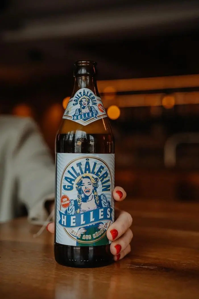 „Die Gailtålerin“ gibt es in der 0,5-Liter-Flasche