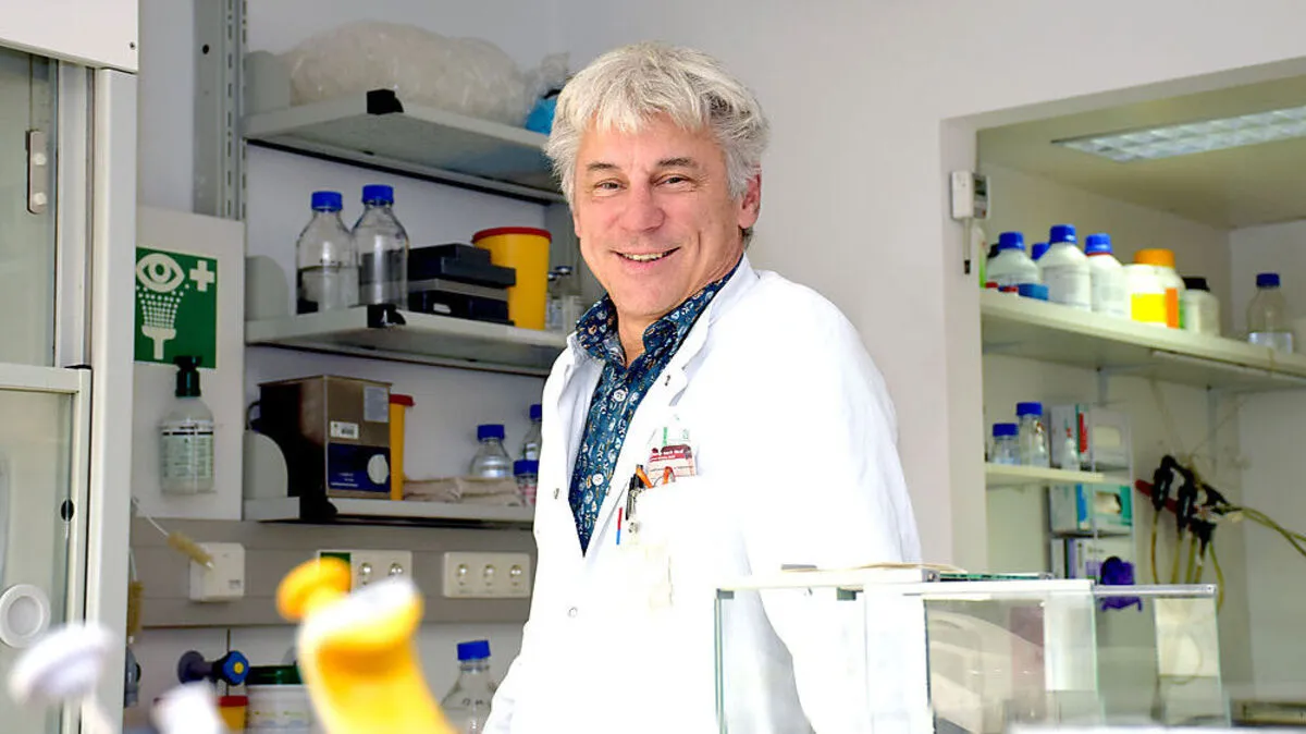 Florian Deisenhammer untersuchte Probandinnen, die eine Covid-19-Infektion durchgemacht haben