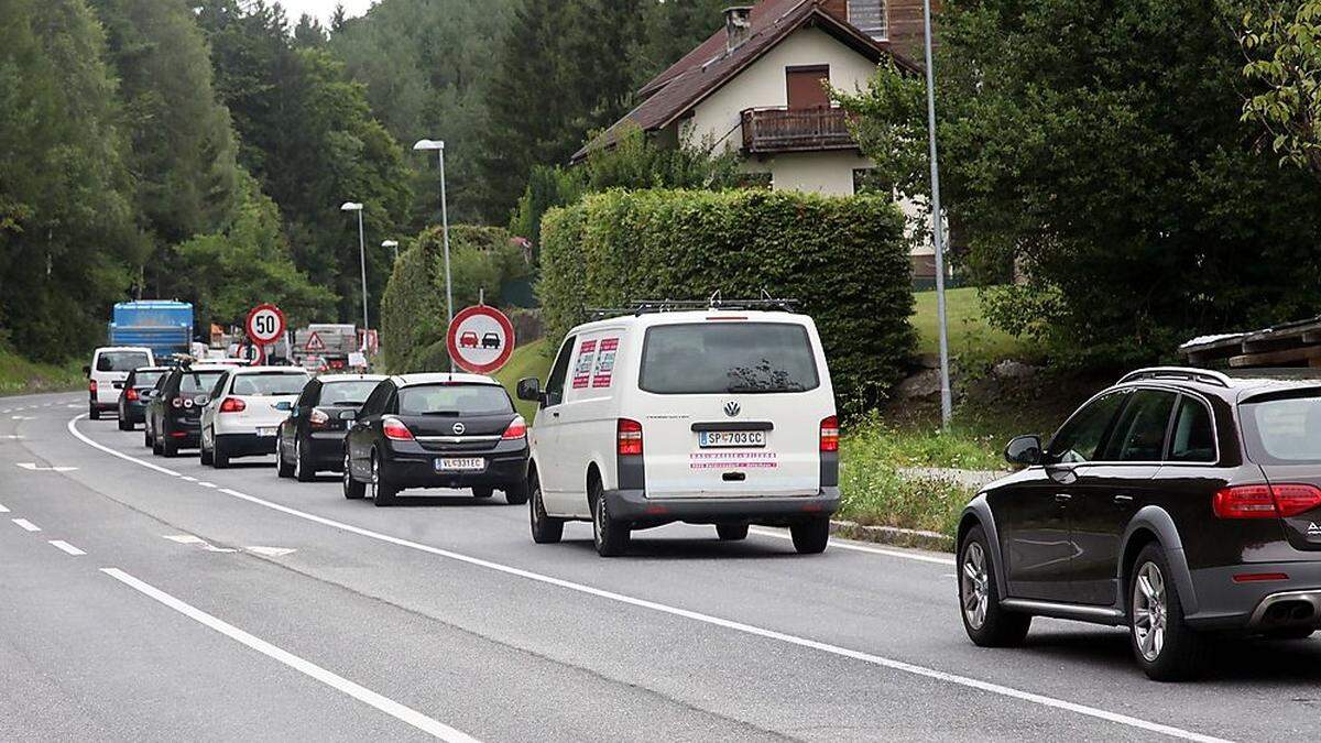 Der tägliche Baustellen-Stau in Stadelbach