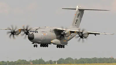 Dieses Symbolfoto zeigt die militärische Ausfühung eines Airbus A400M