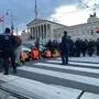 Blockade auf der Ringstraße vor dem österreichischen Parlament