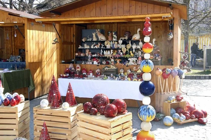 Farbenprächtig und vielfältig, bietet der Ostermarkt mit 34 Ständen...