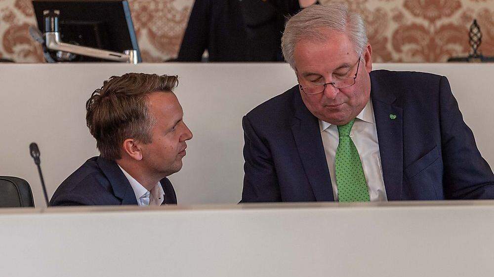 Michael Feiertag mit seinem Chef, LH-Schützenhöfer, im Landtag
