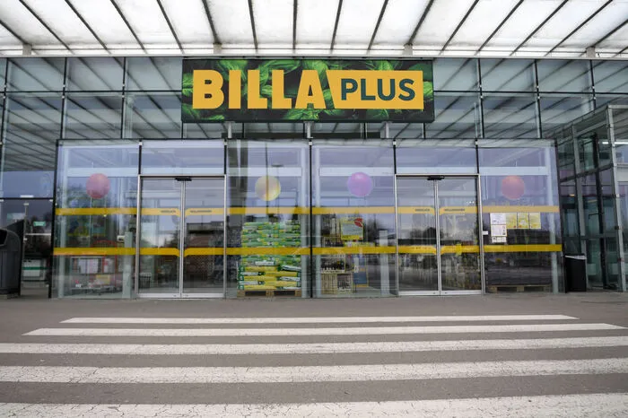Von der Umstellung von Merkur auf Billa Plus sind 144 Niederlassungen betroffen.