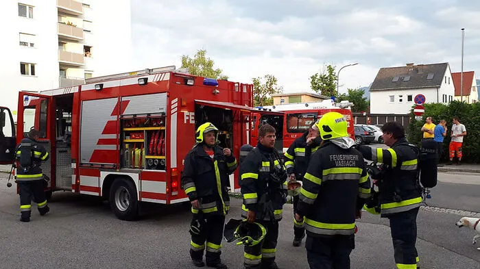15 Leute der FF Vassach und die Hauptfeuerwehrwache Villach rückten aus