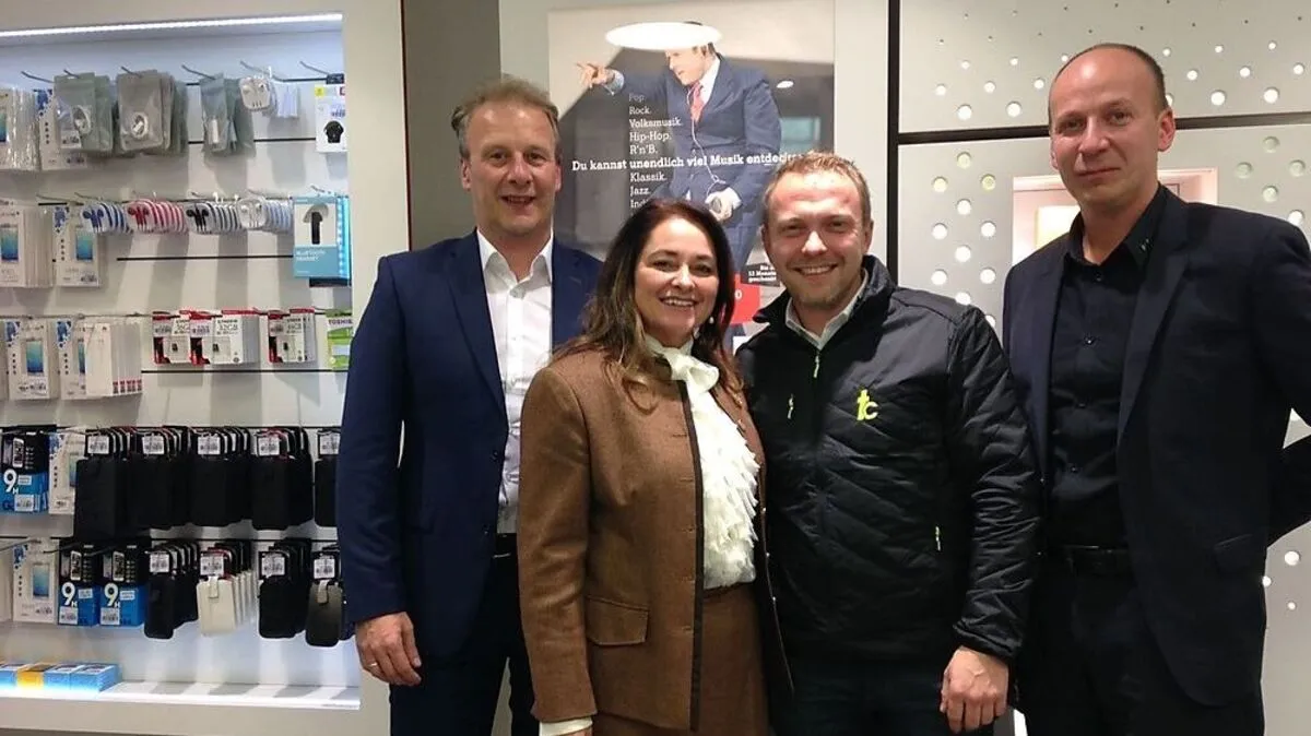 Alexander Kren (Leitung Indirect Sales bei A1); Boyneburg-Lengsfeld-Spendier; Markus Petrovski und Windisch