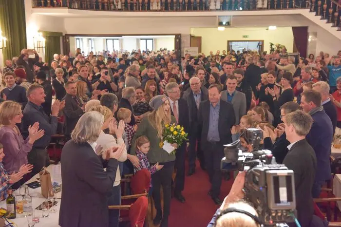 Applaus und Jubel für Anna Gasser.