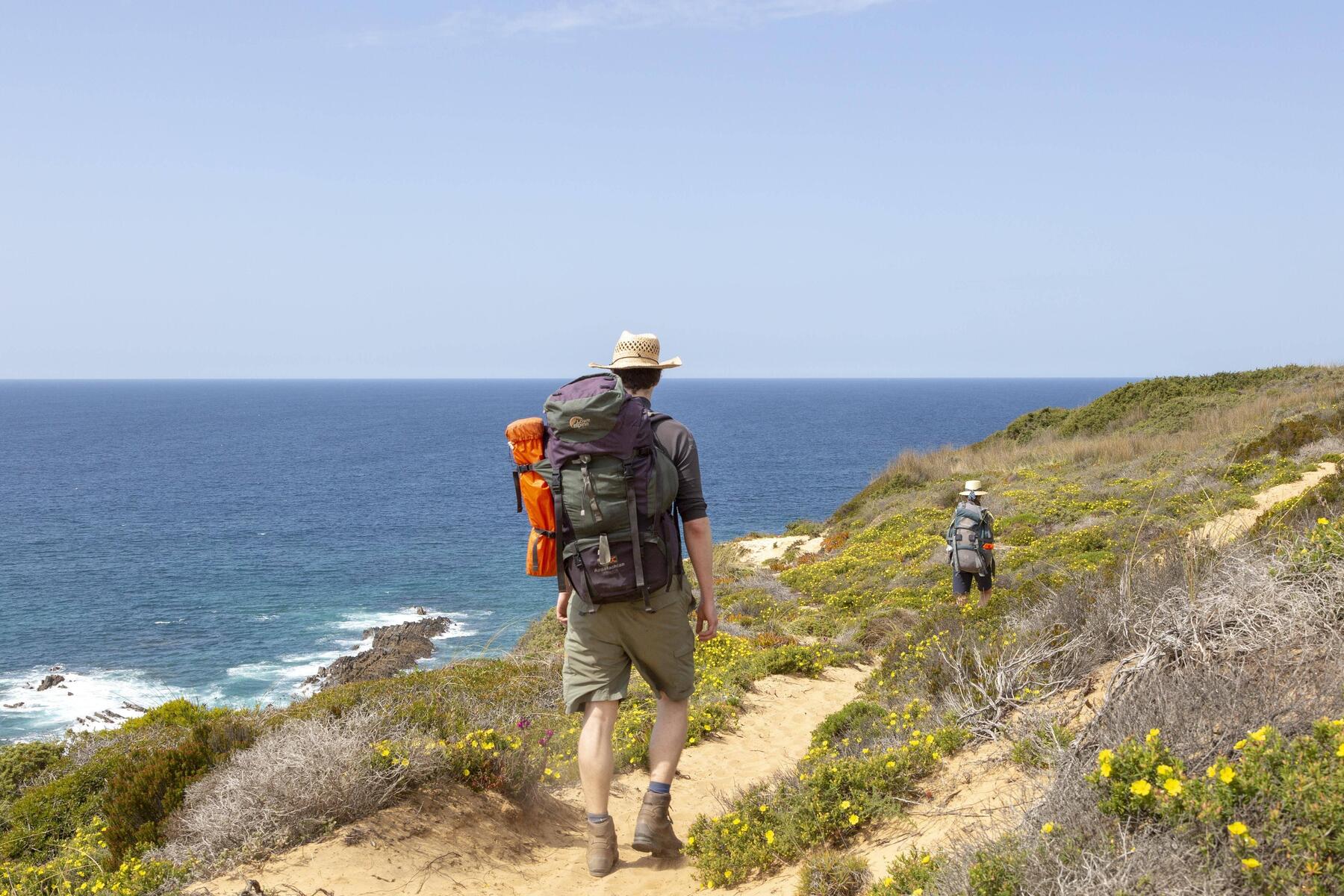 Portugal: Festivals und Weitwanderwege bringen Bewegung an die Algarve