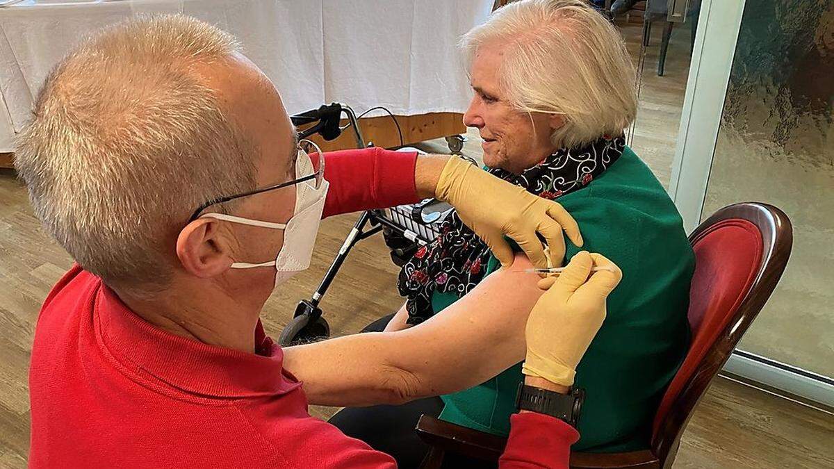 Im Jänner wurde mit der großflächigen Impfung in steirischen Pflegeheimen begonnen