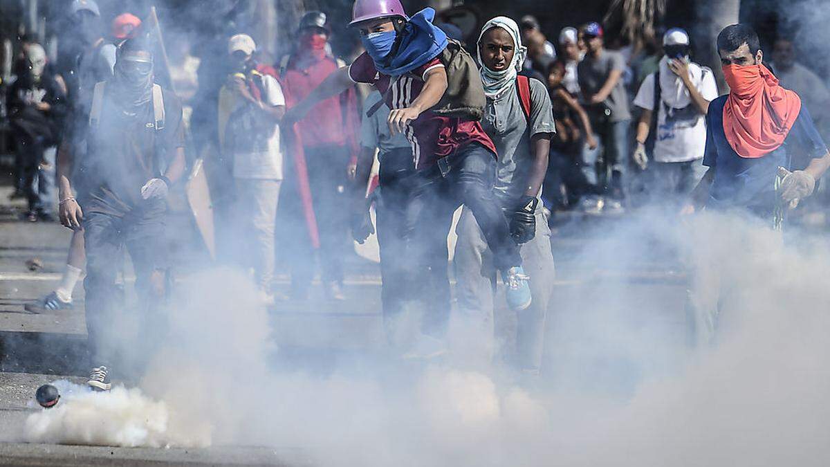 Die Proteste gegen die Regierung dauern an