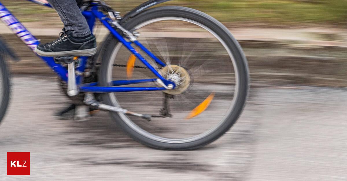 Graz-Strassgang-Pkw-touchierte-Radfahrer-Zeugen-nach-Unfall-gesucht
