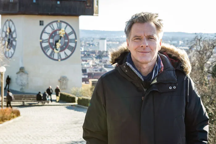 Da darf der Schloßberg mit dem Uhrturm natürlich nicht fehlen. Jörg Pilawa: "Während meiner Studienzeit war ich der Liebe wegen oft in Graz. Ich kenne die Stadt also gut, mag sie sehr gerne und freue mich, wieder da zu sein ..."