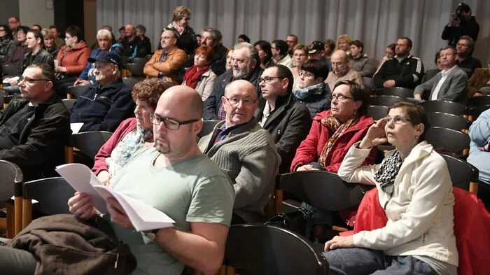 Im April rollen die Bagger in der Tiroler Straße in Spittal an. Verantwortliche der Neuen Heimat stellten den Mietern das neue Wohnprojekt vor, das bis 2025 fertig sein wird.