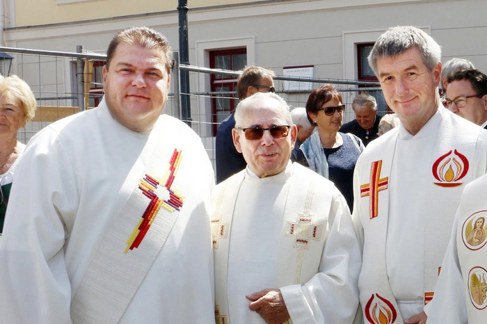 Den Festgottesdienst zelebrierten Pfarrer Alois Schlemmer und Diakon Michael Gruber.