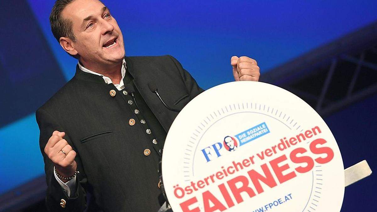 Heinz-Christian Strache scheut sich nicht, im Wahlkampf lange Wege zu gehen. Auf das neue Softie-Image verzichtet er bei den Wahlauftritten 